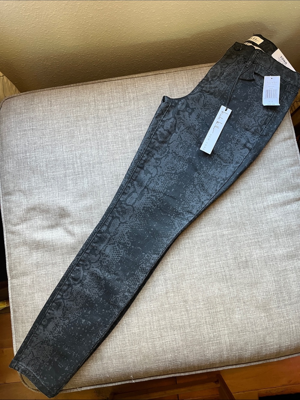 Nicole Miller Soho High-Rise Skinny Black Snakeskin Print Jeans NWT 4 - Picture 7 of 7